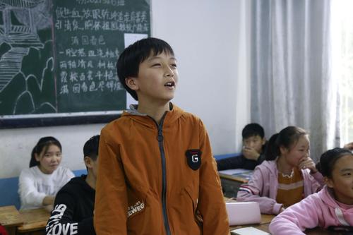 学生陈玉华发表班会感受1.jpg