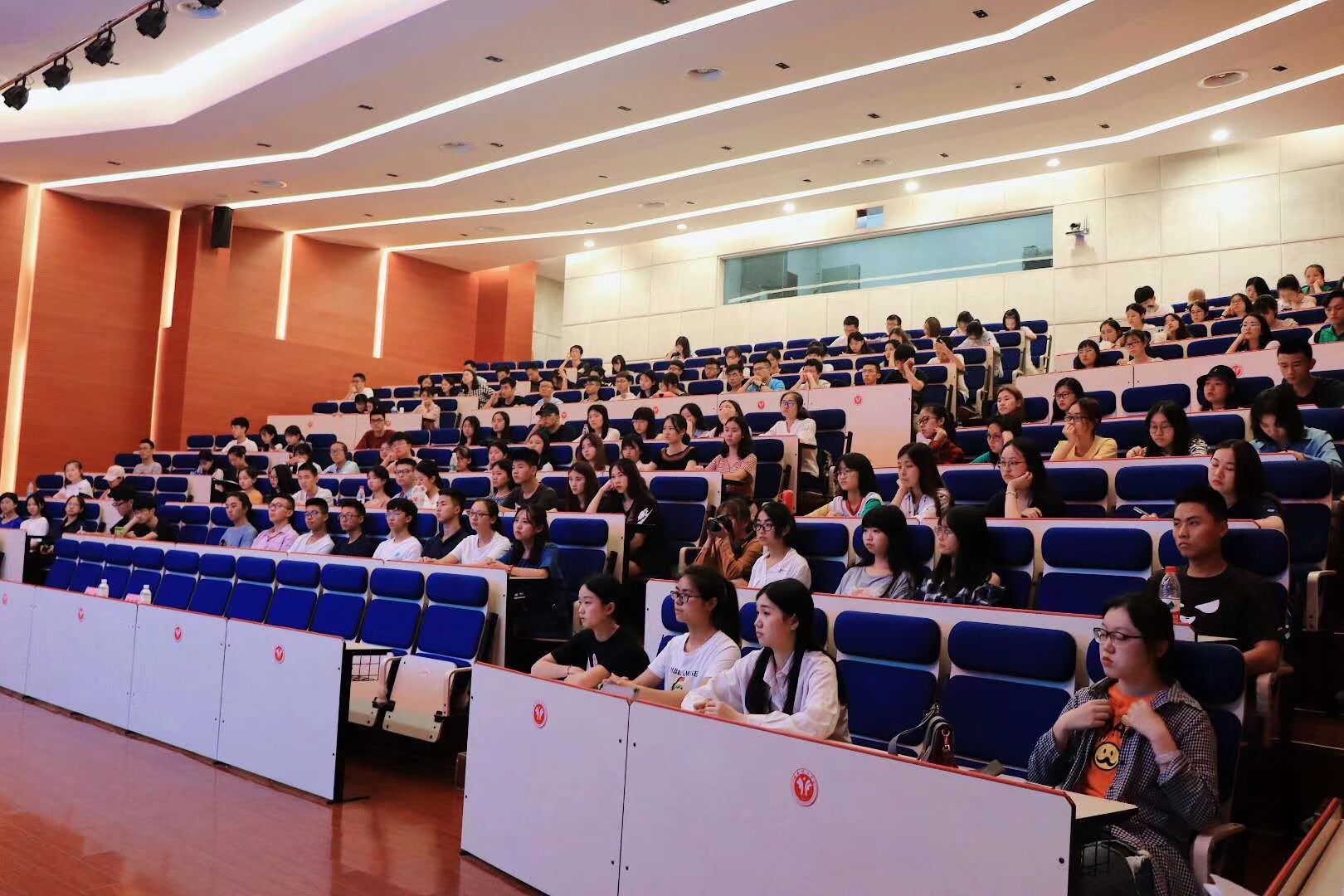微信图片_20180808161437.jpg